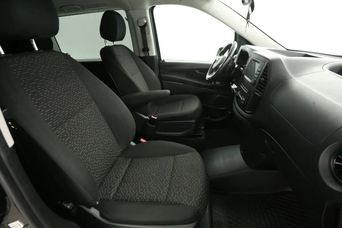 114 CDI Extra Lang | Dubbele Cabine | Automaat | Clima | Cruise | Carplay | LED | Navi | Parkeersens.
