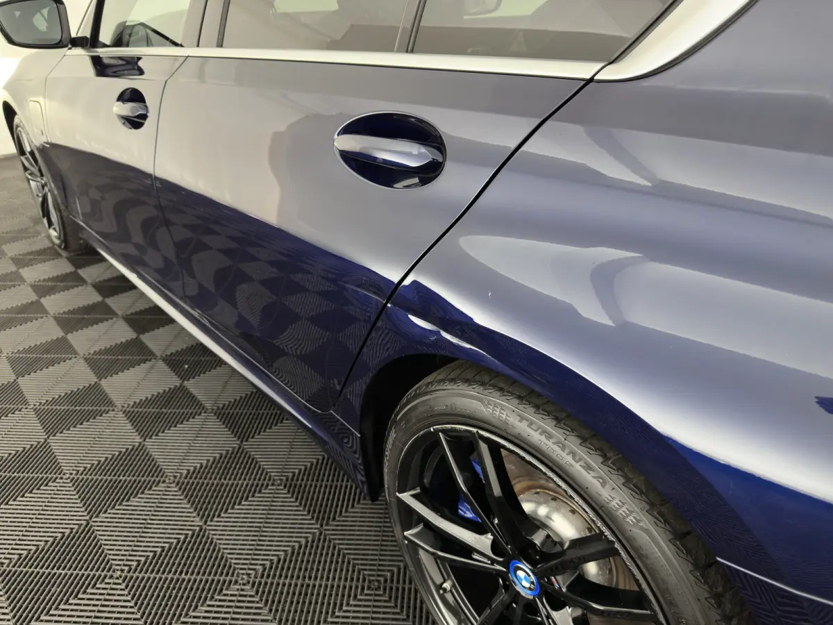 320e Business Edition Plus (INCL-BTW) Aut. *LEATHER | PANO | FULL-LED | HEATED-SPORTSEATS | NAVI-FULLMAP | KEYLESS | PRIVACY-GLASS | ECC | PDC | CRUISE | 19''ALU*
