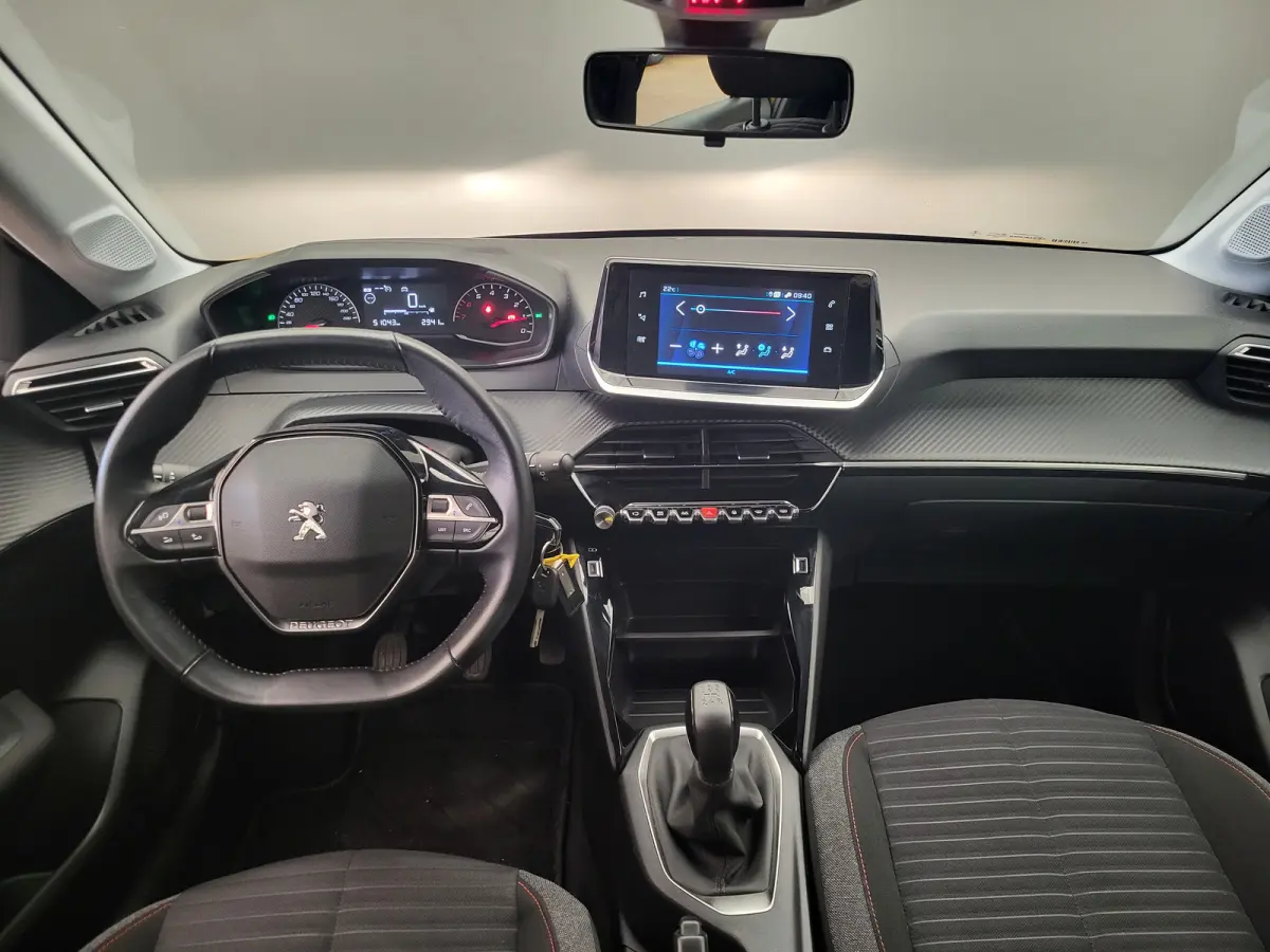 1.2 PureTech Active Navigatie | Carplay | LED Dagrij | Elek. Ramen | Centrale Vergendeling | Rijstrook-Assistentie | Airco | Apple Carplay/Android Auto|telefoonintegratie premium | Cruise co