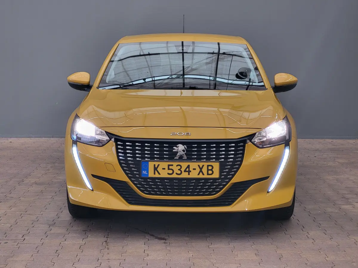 1.2 PureTech Active Navigatie | Carplay | LED Dagrij | Elek. Ramen | Centrale Vergendeling | Rijstrook-Assistentie | Airco | Apple Carplay/Android Auto|telefoonintegratie premium | Cruise co