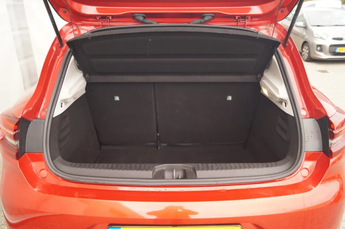 1.0 TCe Zen Pack -NAVI-LED-AIRCO-PDC-CRUISE-