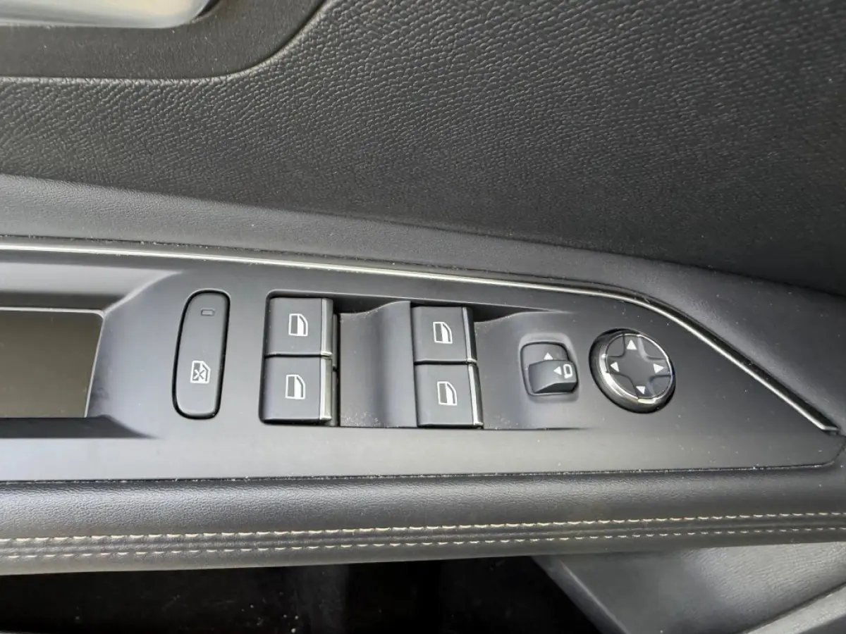 1.2 PT GT AUTOMAAT NAVI AIRCO/ECC PDC