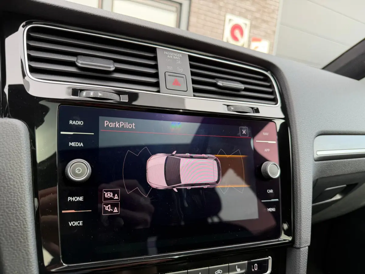 2.0 TSI GTI Performance | 3/6/12MND GARANTIE | PANO | LED | ACC | TREKHAAK | NAVI | STOELVERW. |