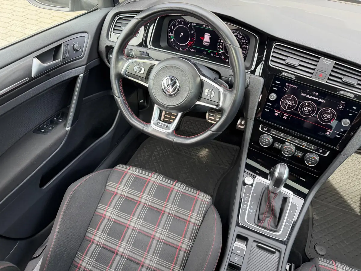 2.0 TSI GTI Performance | 3/6/12MND GARANTIE | PANO | LED | ACC | TREKHAAK | NAVI | STOELVERW. |