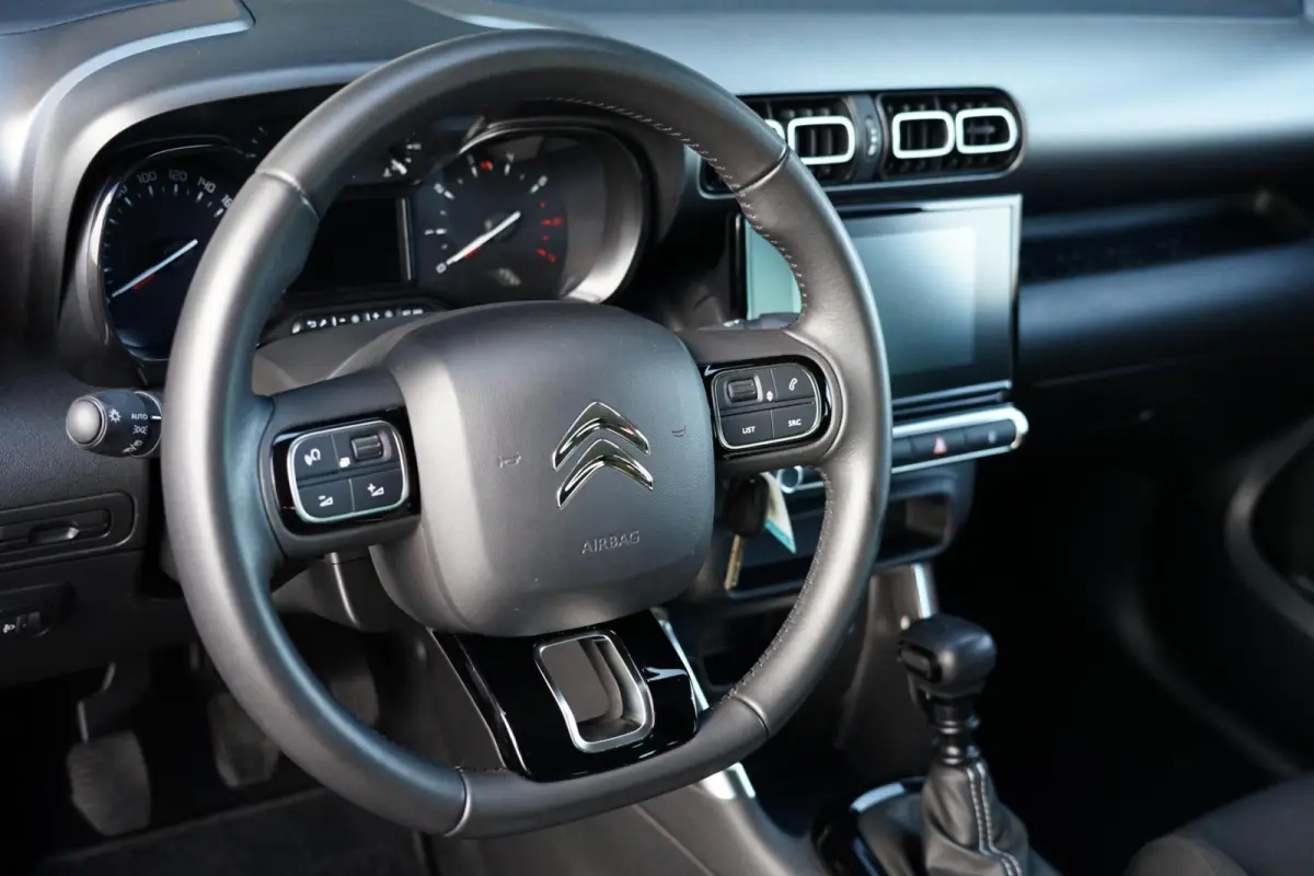 1.2 PureTech S&S Feel, NL, LED, CarPlay