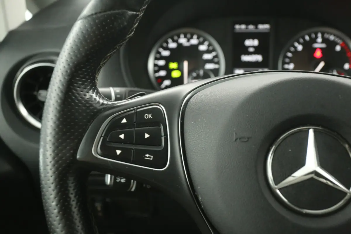 119 CDI Lang 191PK | Automaat | Clima | Camera | Cruise | Carplay | 3 Zits | Trekhaak | LED
