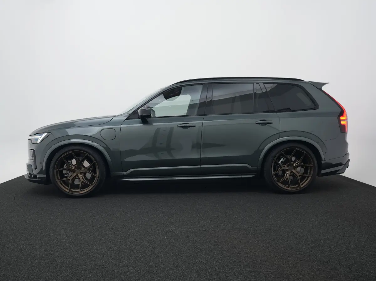 T8 Recharge Ultra Dark Executive Edition | 22" Vossen HF-5 | Heico Bodykit incl sportuitlaat | Heico Selected Level | Heico V-Max | Full Options | Luchtvering | 360° | Bowers & Wilkins