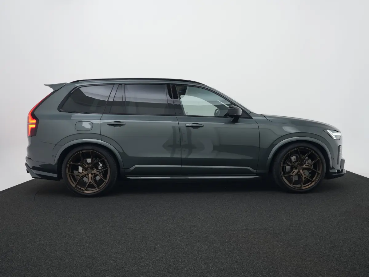 T8 Recharge Ultra Dark Executive Edition | 22" Vossen HF-5 | Heico Bodykit incl sportuitlaat | Heico Selected Level | Heico V-Max | Full Options | Luchtvering | 360° | Bowers & Wilkins