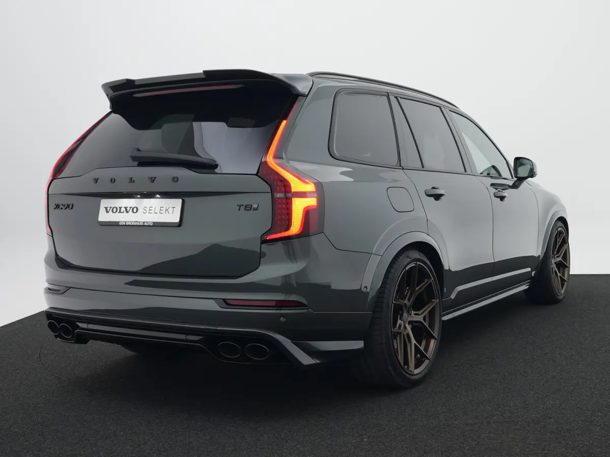 T8 Recharge Ultra Dark Executive Edition | 22" Vossen HF-5 | Heico Bodykit incl sportuitlaat | Heico Selected Level | Heico V-Max | Full Options | Luchtvering | 360° | Bowers & Wilkins
