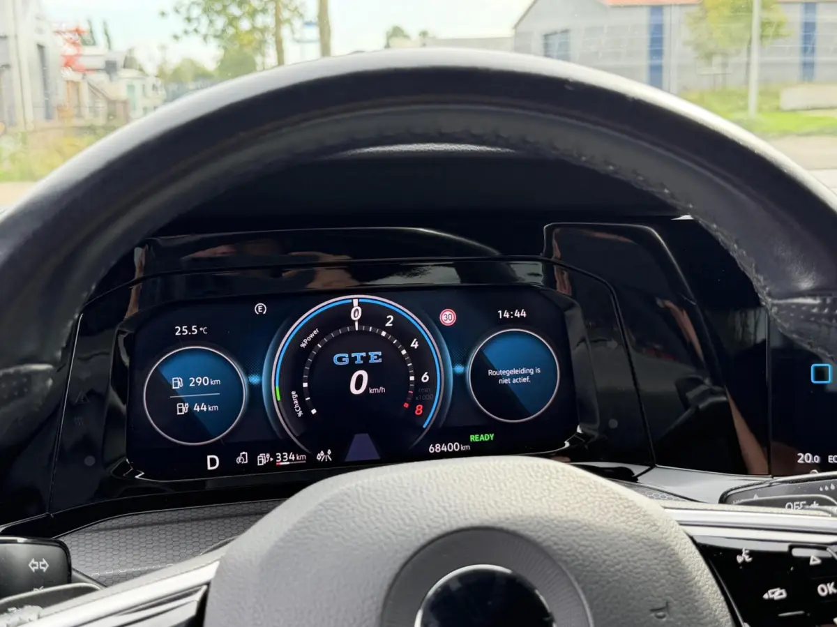 1.4 eHybrid GTE 245pk Urano grey