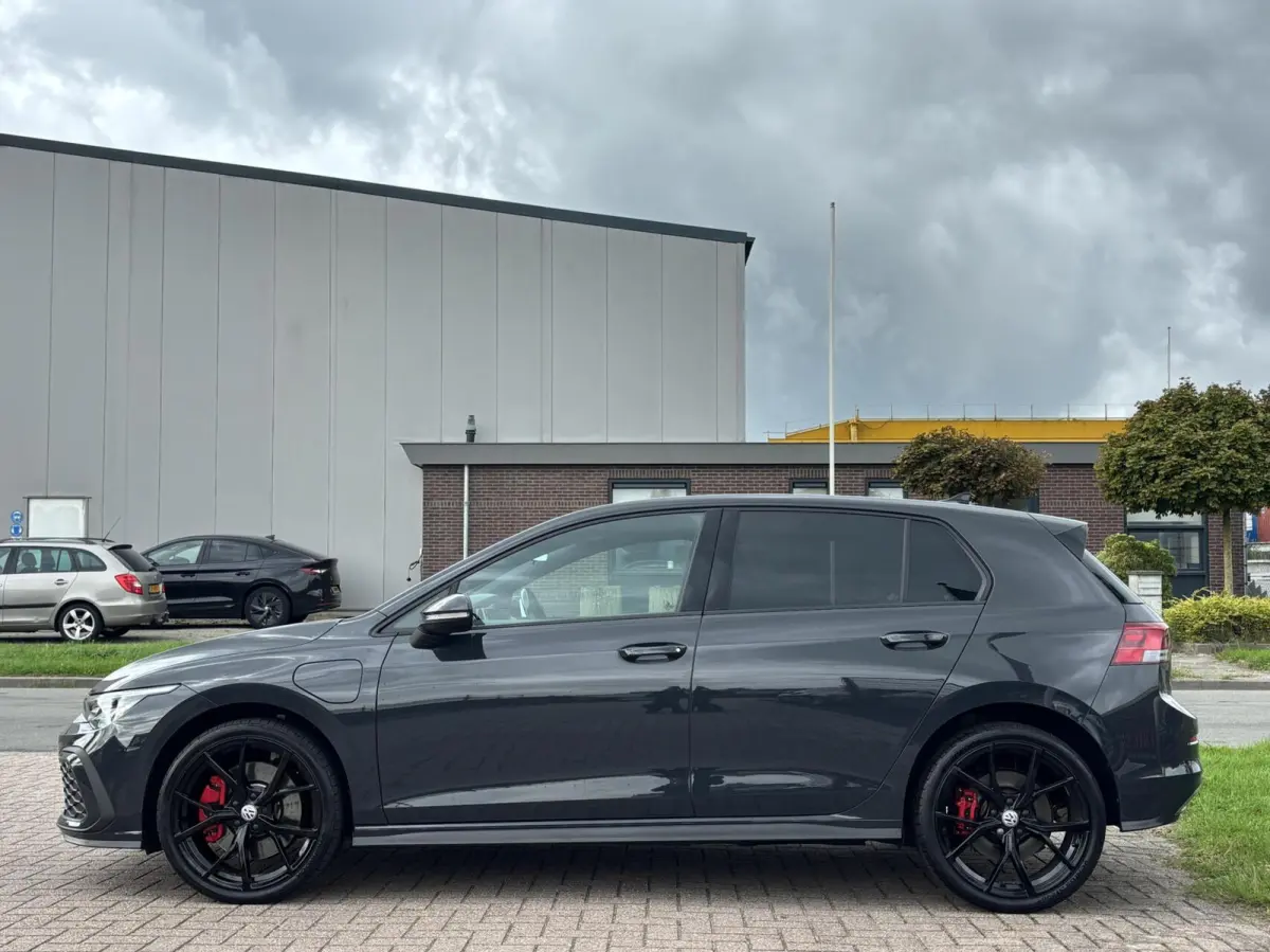 1.4 eHybrid GTE 245pk Urano grey