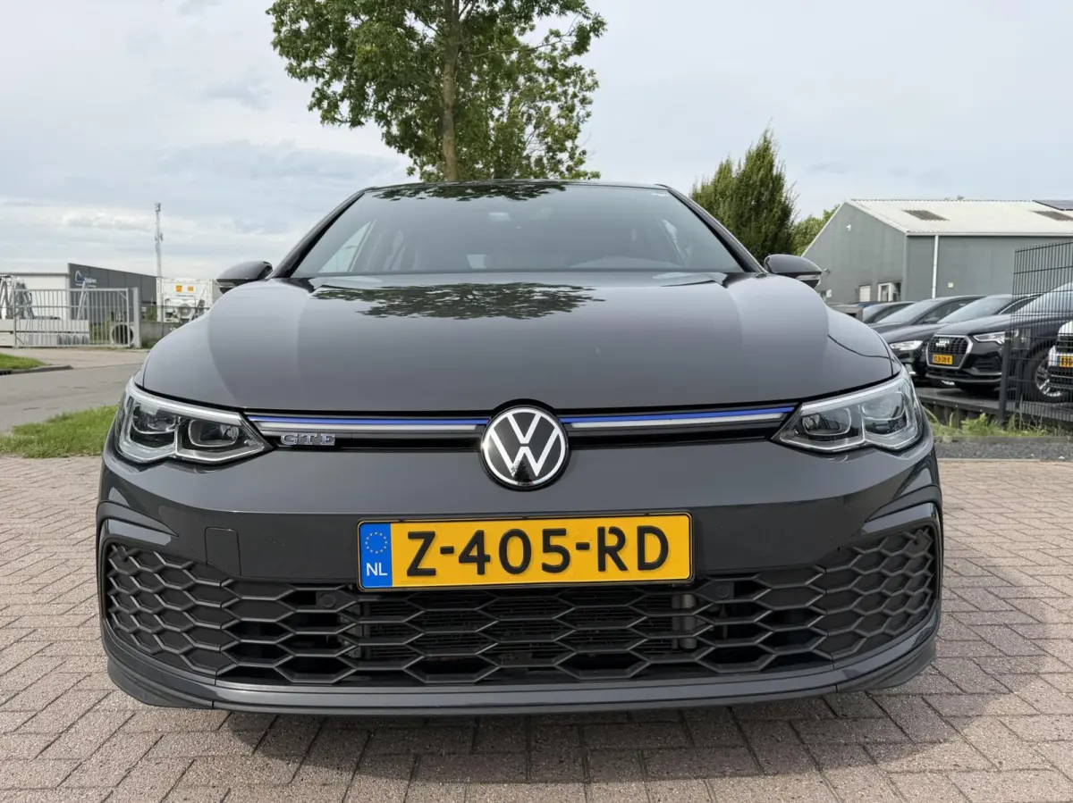 1.4 eHybrid GTE 245pk Urano grey