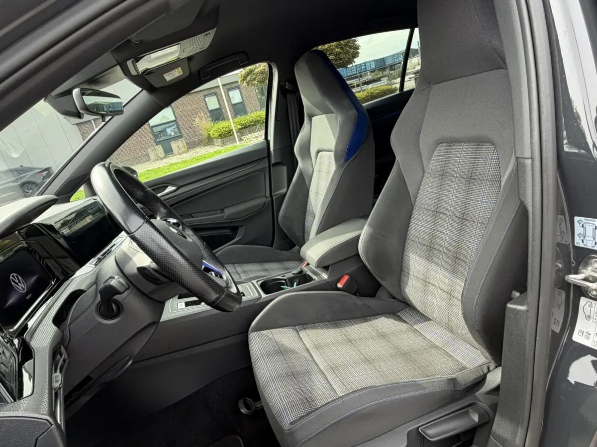 1.4 eHybrid GTE 245pk Urano grey