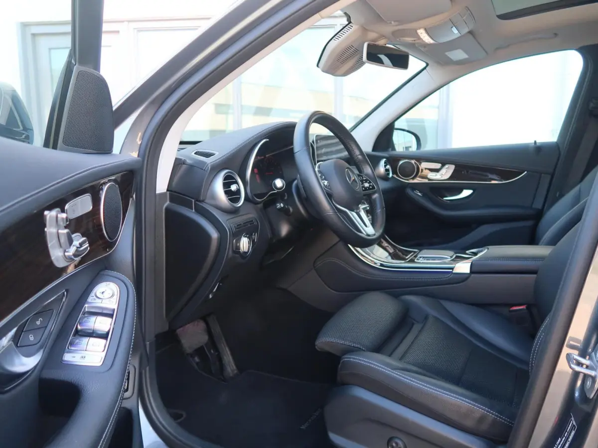 4MATIC PANORAMADAK|TREKHAAK|HEAD-UP|MEMORY|CARPLAY|DEALER ONDERHOUDEN