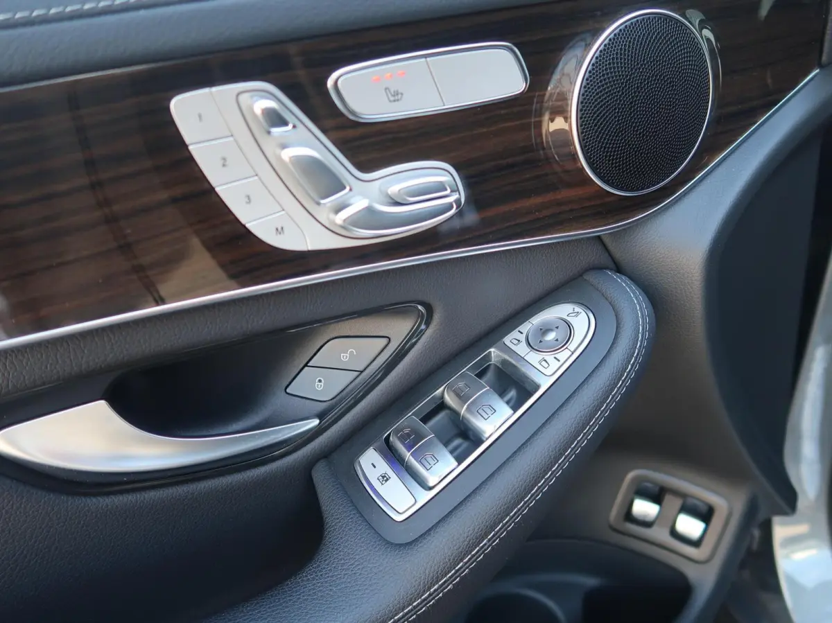 4MATIC PANORAMADAK|TREKHAAK|HEAD-UP|MEMORY|CARPLAY|DEALER ONDERHOUDEN