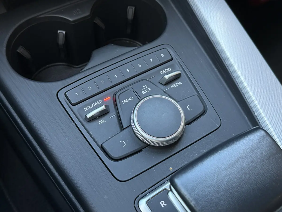 40 TDI Design Pro Line | Leder | Dealeronderhouden | Stoelverwarming