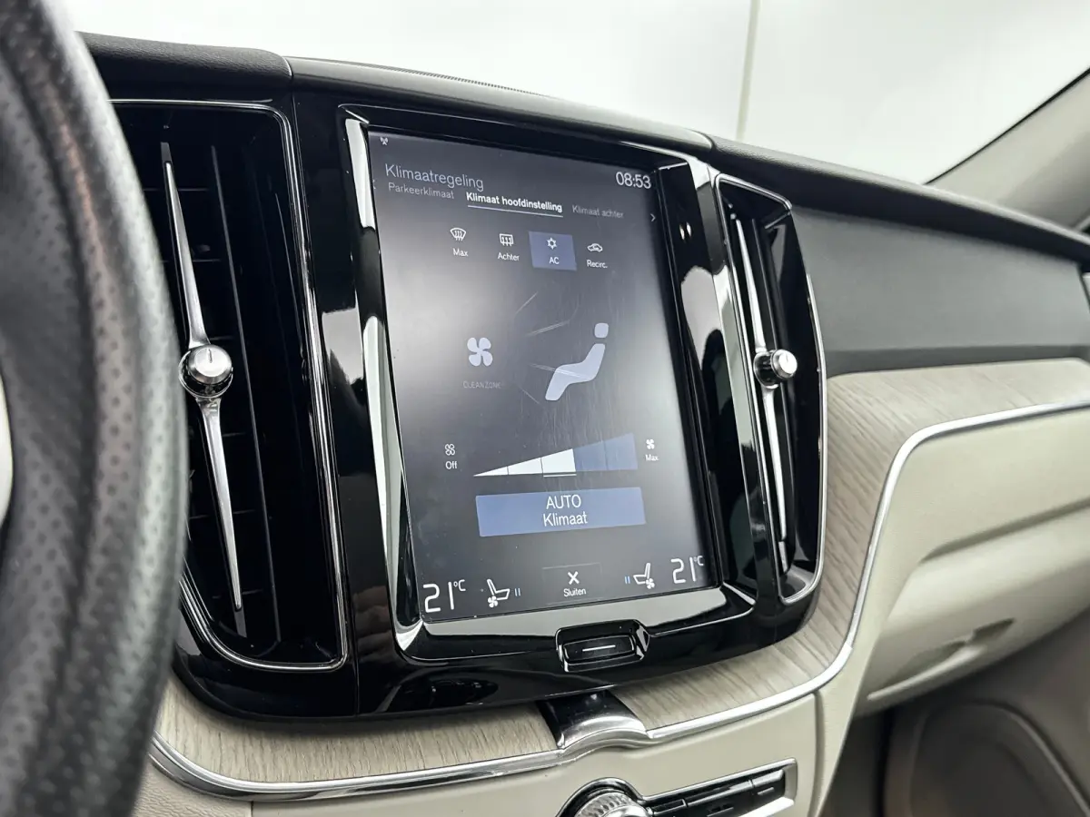 T5 AWD Inscription | 20" | Luchtvering | Trekhaak |  Geventileerd Nappa | Head-Up | Panoramadak | 360 Camera | Full LED | Parkeerverwarming