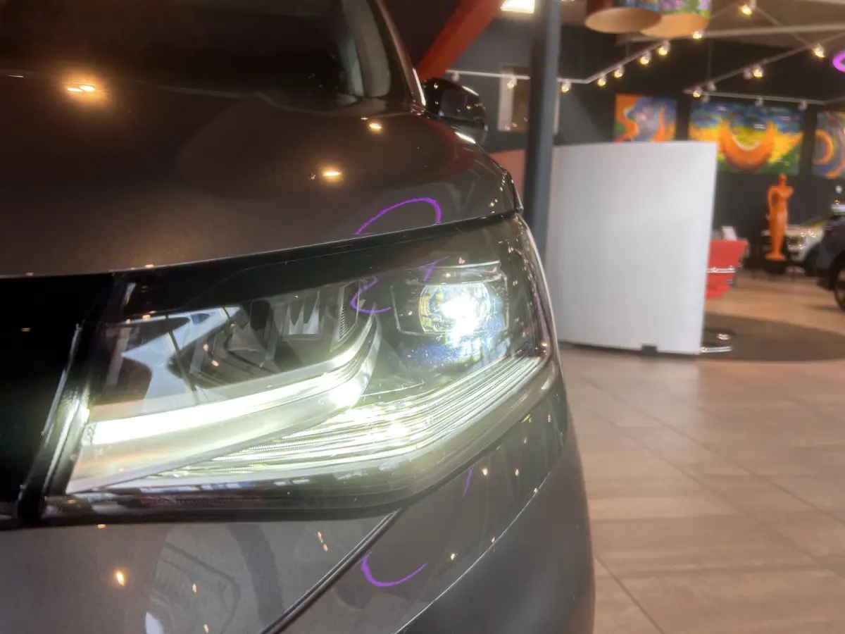 2.0 TDI Style DSG | Trekhaak | Camera | LED Koplampen | Achteruitrijcamera | Airco (automatisch) | Betonplex in laadruimte