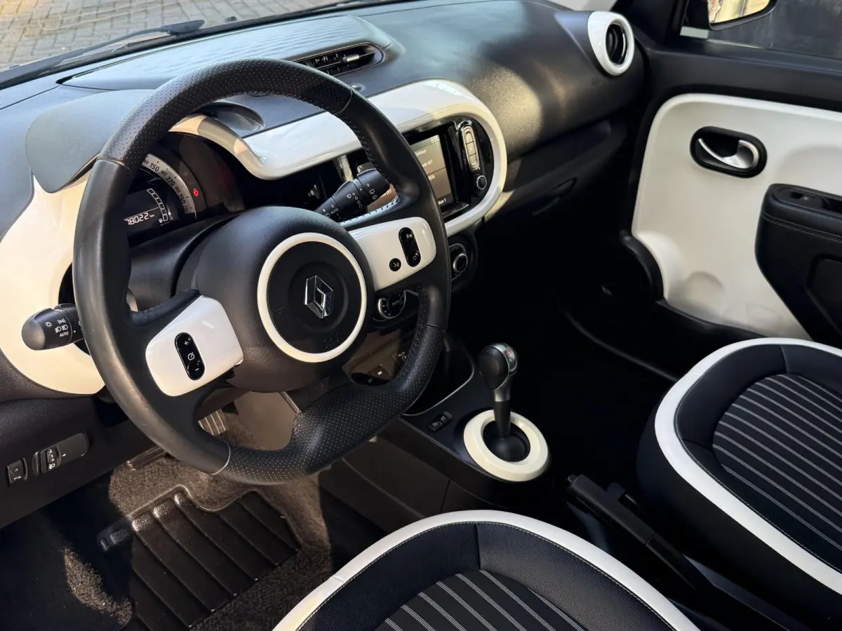 0.9 TCe Intens AUTOMAAT | Climate Control | Cruise Control | Parkeersensoren | Licht metalen velgen