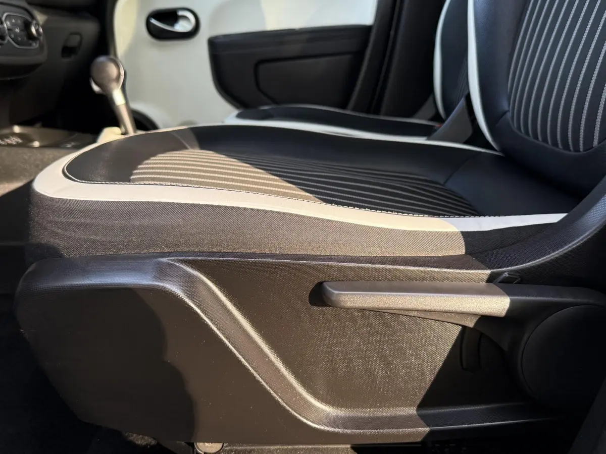 0.9 TCe Intens AUTOMAAT | Climate Control | Cruise Control | Parkeersensoren | Licht metalen velgen