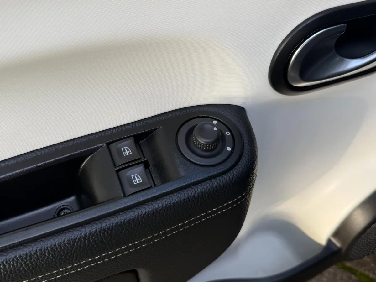 0.9 TCe Intens AUTOMAAT | Climate Control | Cruise Control | Parkeersensoren | Licht metalen velgen