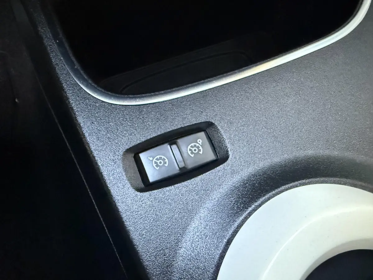 0.9 TCe Intens AUTOMAAT | Climate Control | Cruise Control | Parkeersensoren | Licht metalen velgen