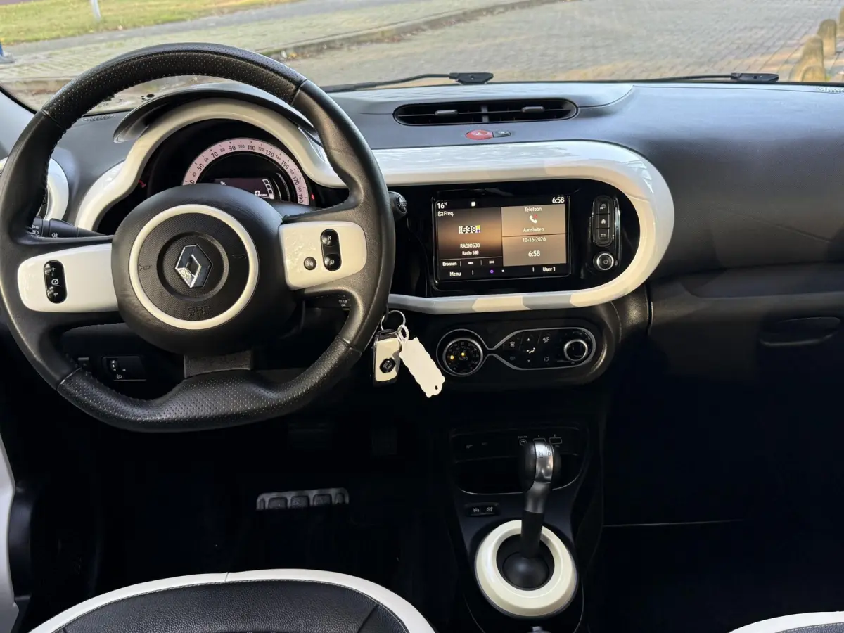 0.9 TCe Intens AUTOMAAT | Climate Control | Cruise Control | Parkeersensoren | Licht metalen velgen