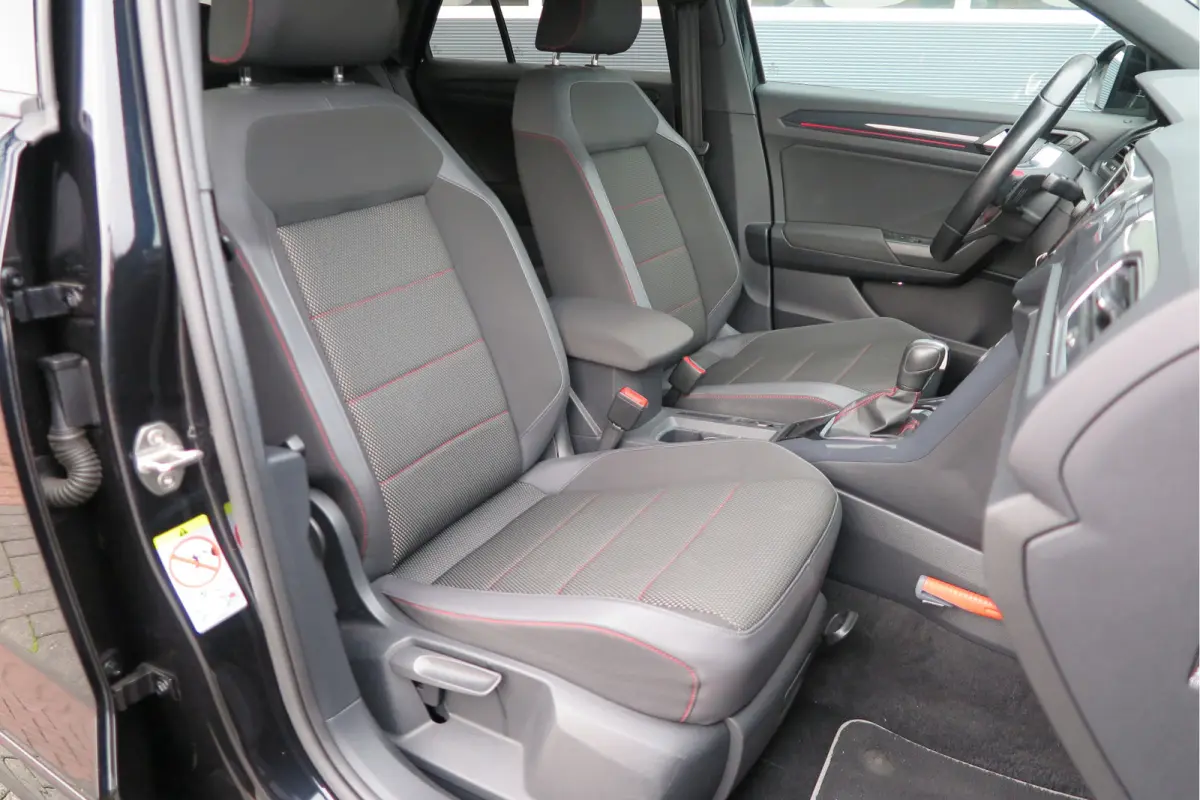 1.5 TSI 150pk DSG Sport Business R-Line ,Led,Trekhaak ,Navi, Achteruitrijcamera, Virtual cockpit, DAB+ , PDC, LMV19" ,Electr. achterklep, Carplay etc.