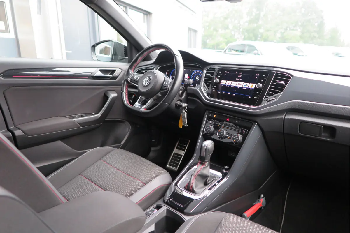 1.5 TSI 150pk DSG Sport Business R-Line ,Led,Trekhaak ,Navi, Achteruitrijcamera, Virtual cockpit, DAB+ , PDC, LMV19" ,Electr. achterklep, Carplay etc.
