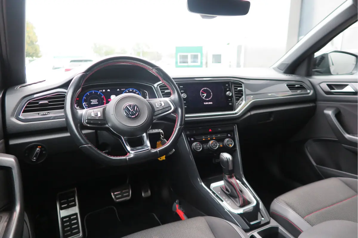 1.5 TSI 150pk DSG Sport Business R-Line ,Led,Trekhaak ,Navi, Achteruitrijcamera, Virtual cockpit, DAB+ , PDC, LMV19" ,Electr. achterklep, Carplay etc.
