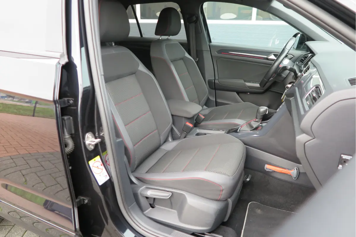 1.5 TSI 150pk DSG Sport Business R-Line ,Led,Trekhaak ,Navi, Achteruitrijcamera, Virtual cockpit, DAB+ , PDC, LMV19" ,Electr. achterklep, Carplay etc.