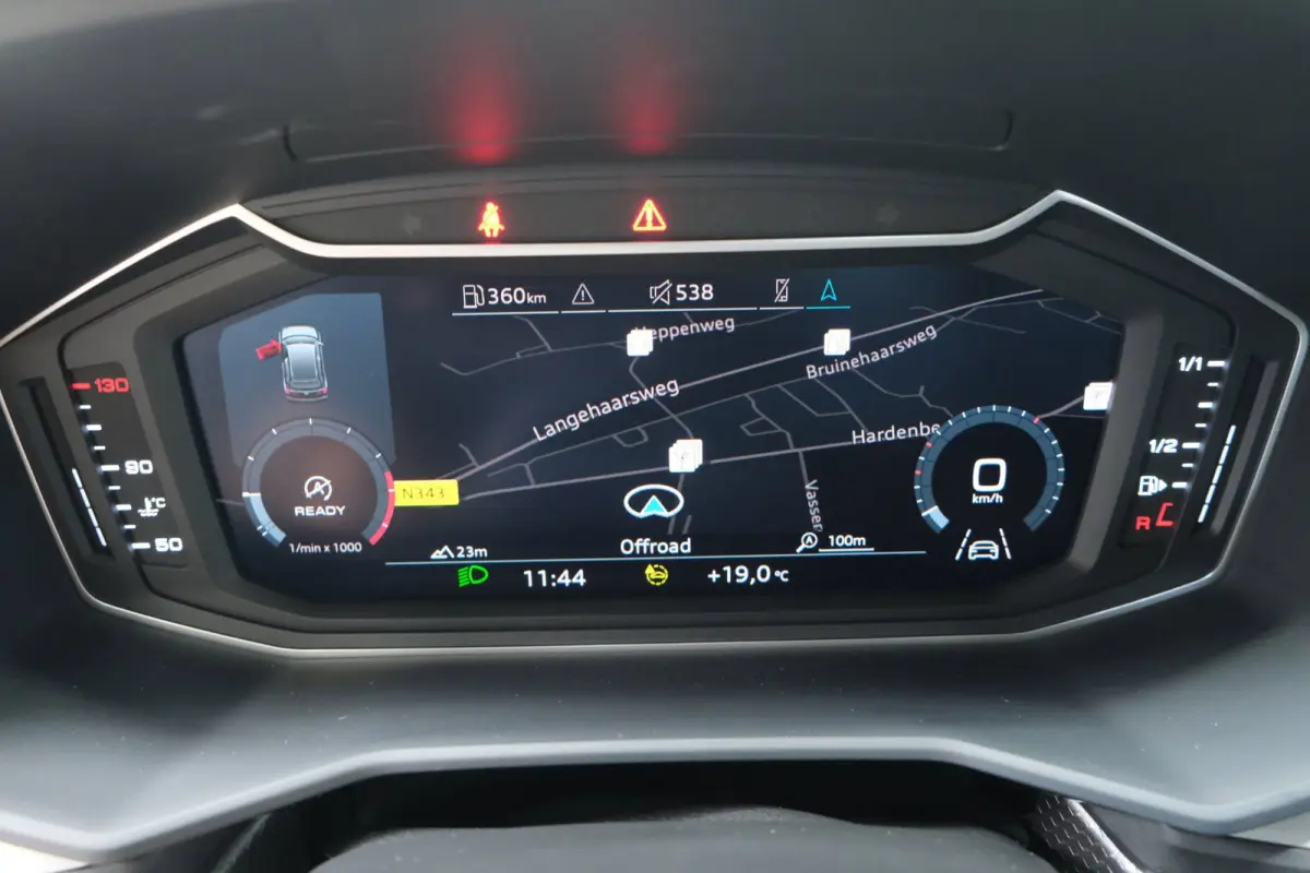 25 TFSI Advanced edition - N.A.P. Airco, Cruise, Virtual display, Carplay, PDC.