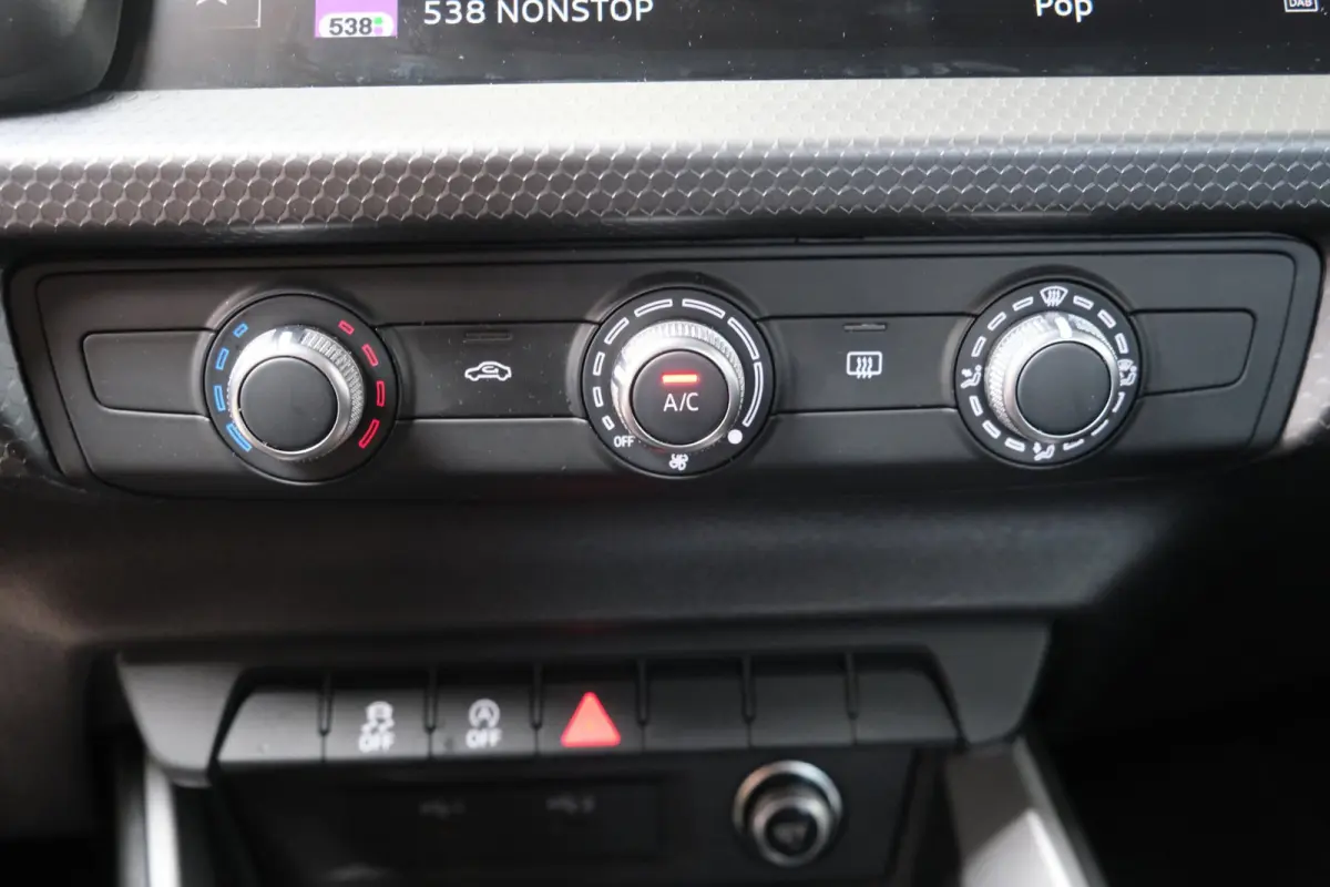 25 TFSI Advanced edition - N.A.P. Airco, Cruise, Virtual display, Carplay, PDC.