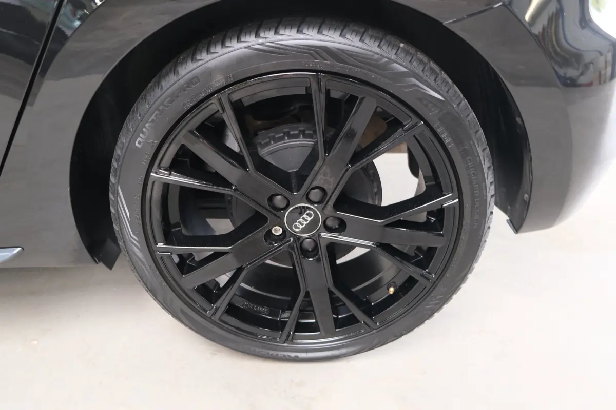 25 TFSI Advanced edition - N.A.P. Airco, Cruise, Virtual display, Carplay, PDC.