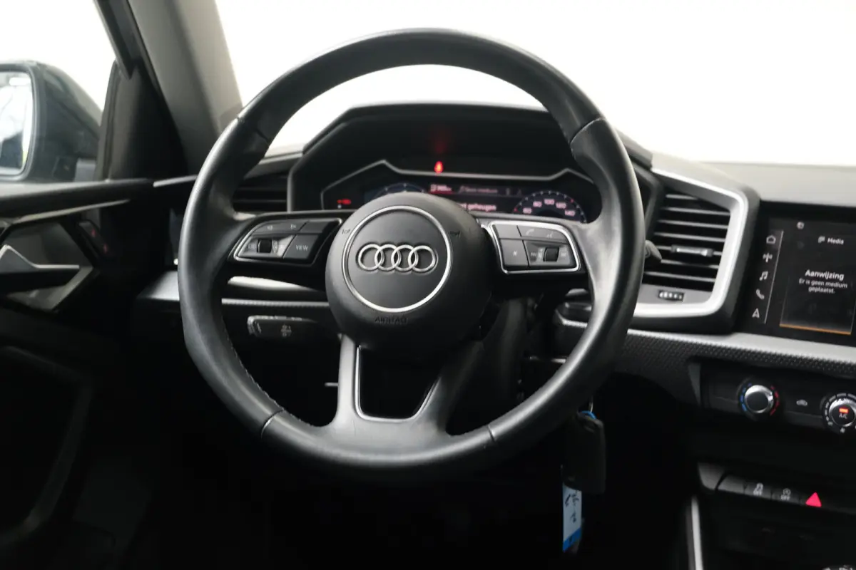 25 TFSI Advanced edition - N.A.P. Airco, Cruise, Virtual display, Carplay, PDC.