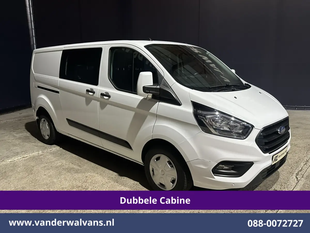 2.0 TDCI 131pk Automaat L2H1 Dubbele Cabine Euro6 Airco | 6-Zits | Camera | Navigatie | LED | Apple Carplay Adaptieve Cruisecontrol, Android Auto, Trekhaak, Verwarmde Voorruit, Parkeersensor