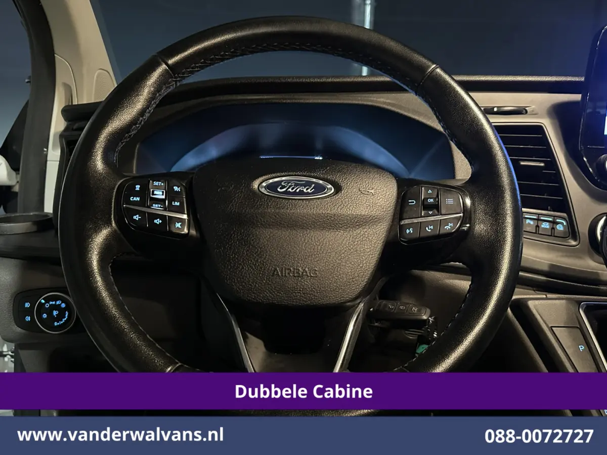 2.0 TDCI 131pk Automaat L2H1 Dubbele Cabine Euro6 Airco | 6-Zits | Camera | Navigatie | LED | Apple Carplay Adaptieve Cruisecontrol, Android Auto, Trekhaak, Verwarmde Voorruit, Parkeersensor