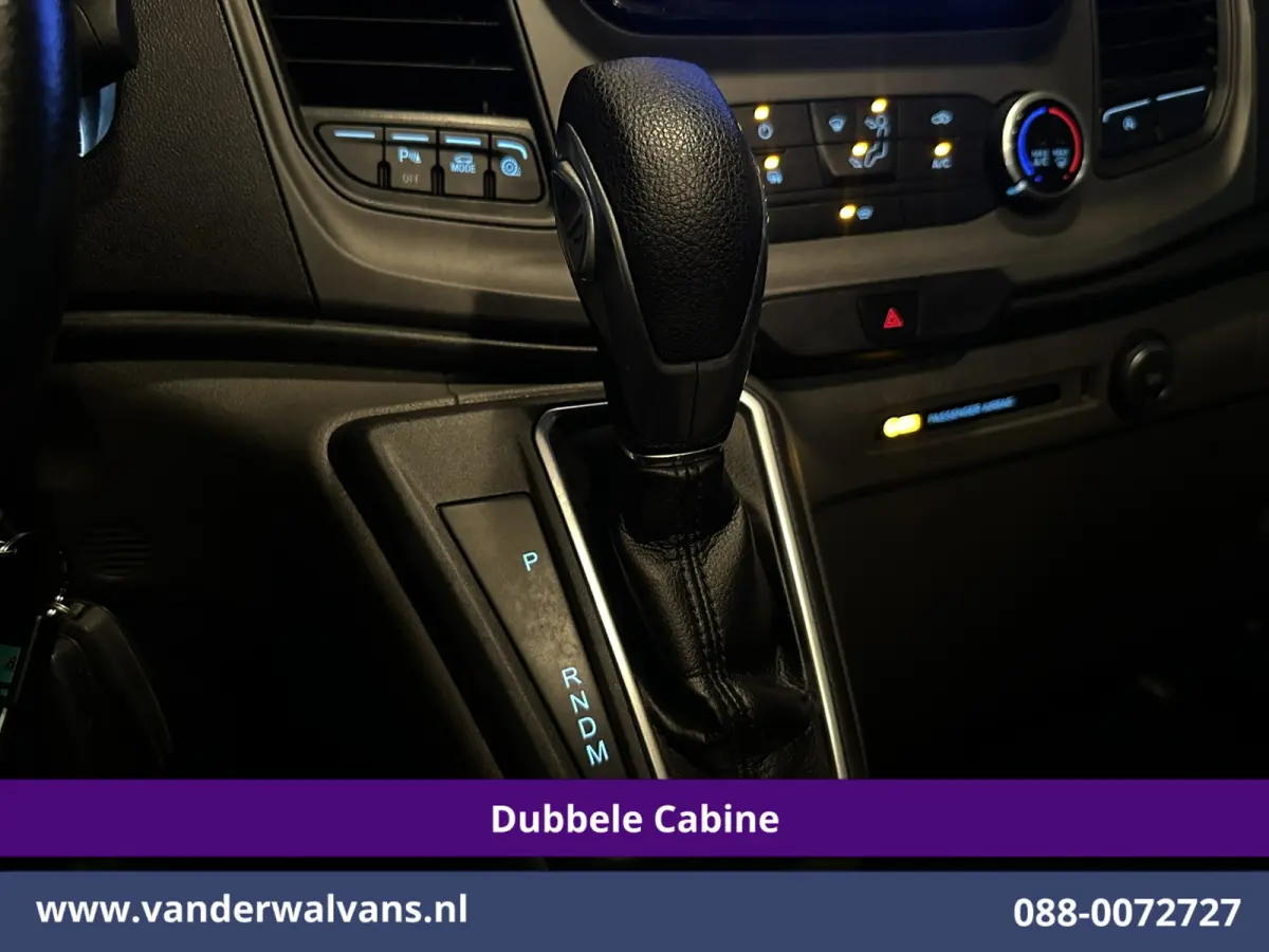2.0 TDCI 131pk Automaat L2H1 Dubbele Cabine Euro6 Airco | 6-Zits | Camera | Navigatie | LED | Apple Carplay Adaptieve Cruisecontrol, Android Auto, Trekhaak, Verwarmde Voorruit, Parkeersensor