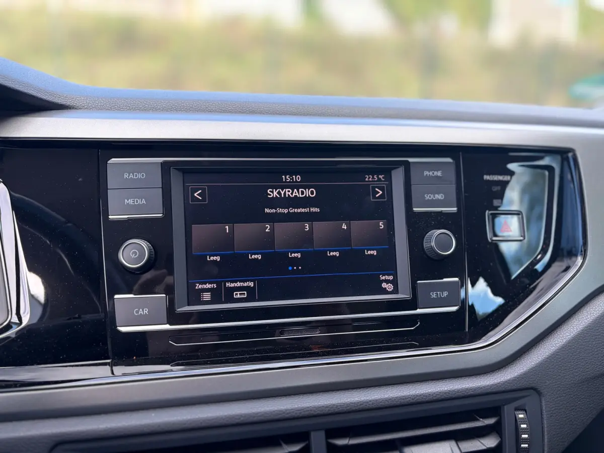 1.0 TSI Highline R- LINE VELGEN I BLUETOOTH I PDC I 95PK I NWE APK