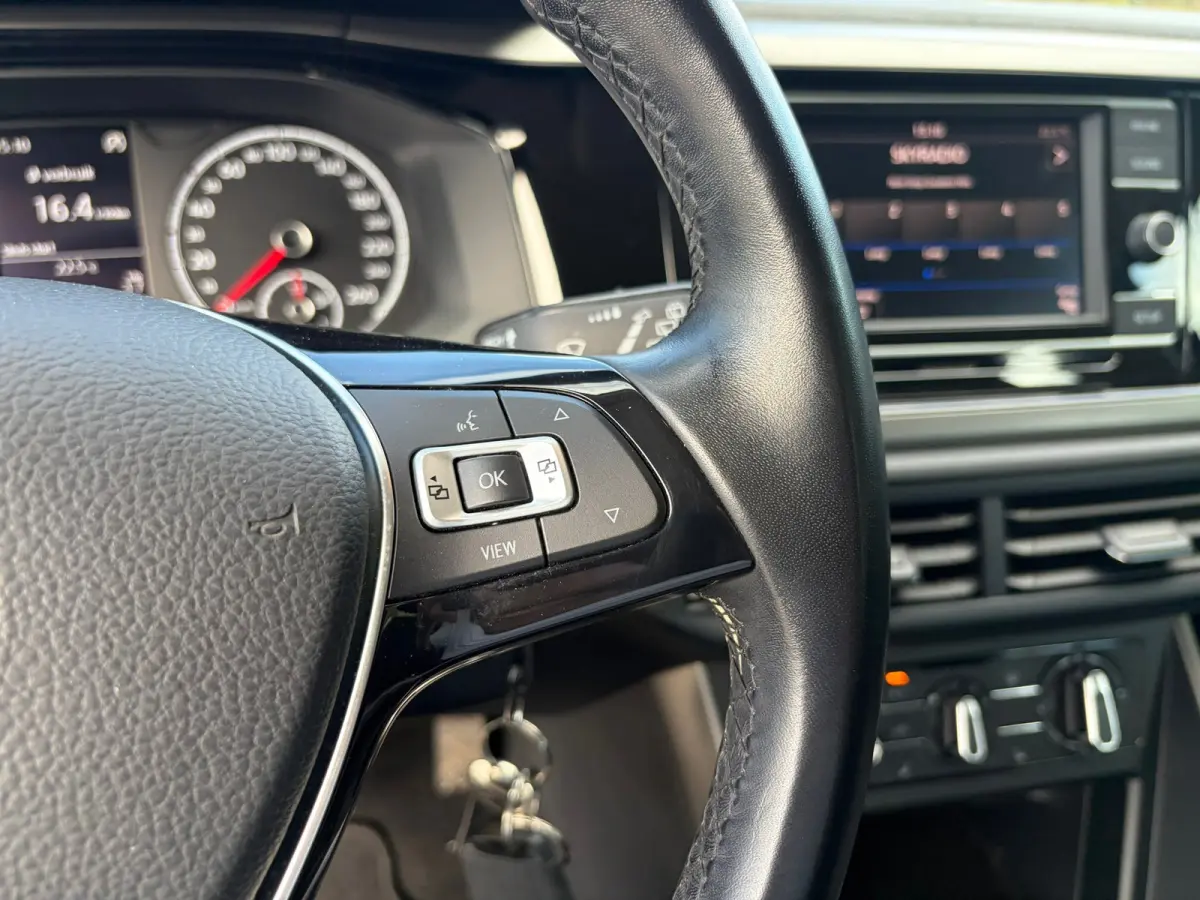 1.0 TSI Highline R- LINE VELGEN I BLUETOOTH I PDC I 95PK I NWE APK