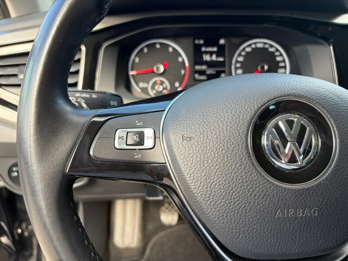 1.0 TSI Highline R- LINE VELGEN I BLUETOOTH I PDC I 95PK I NWE APK