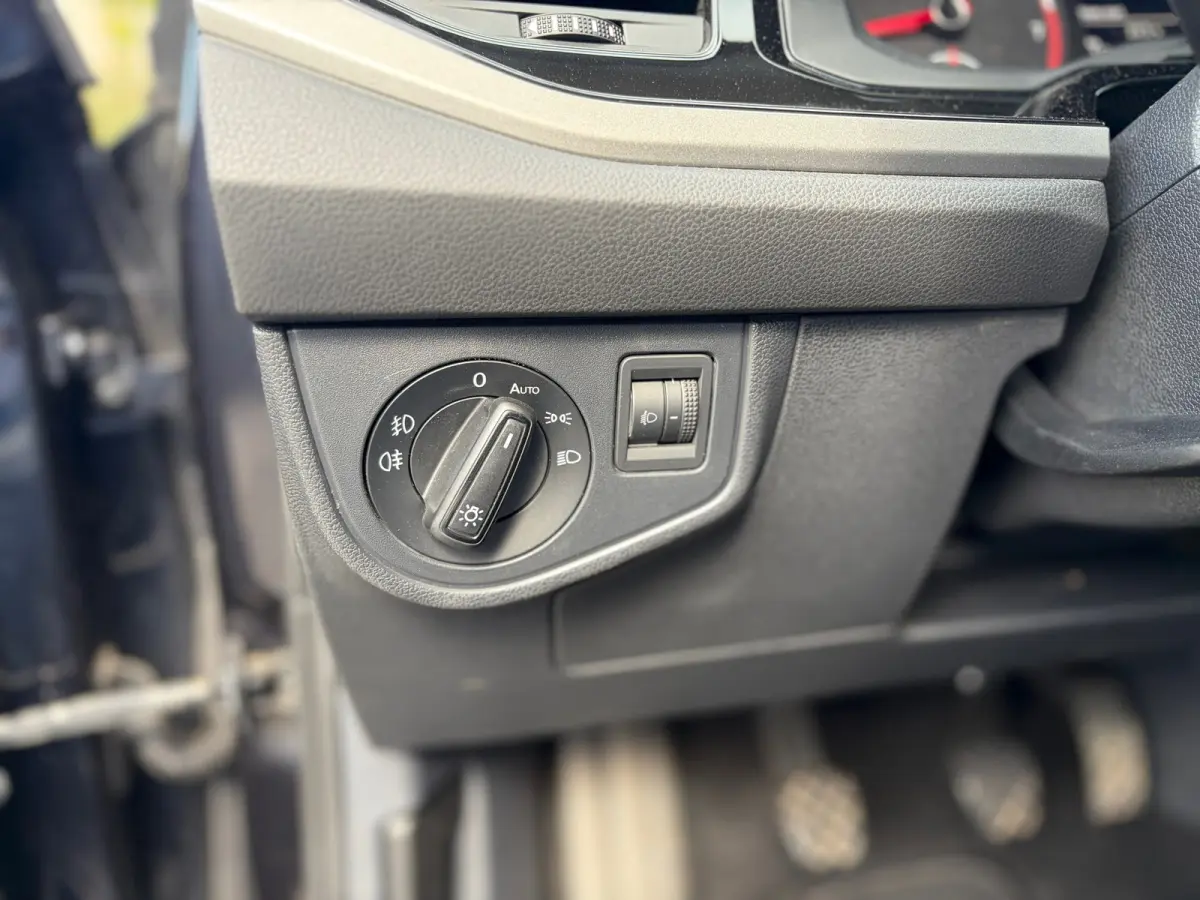 1.0 TSI Highline R- LINE VELGEN I BLUETOOTH I PDC I 95PK I NWE APK