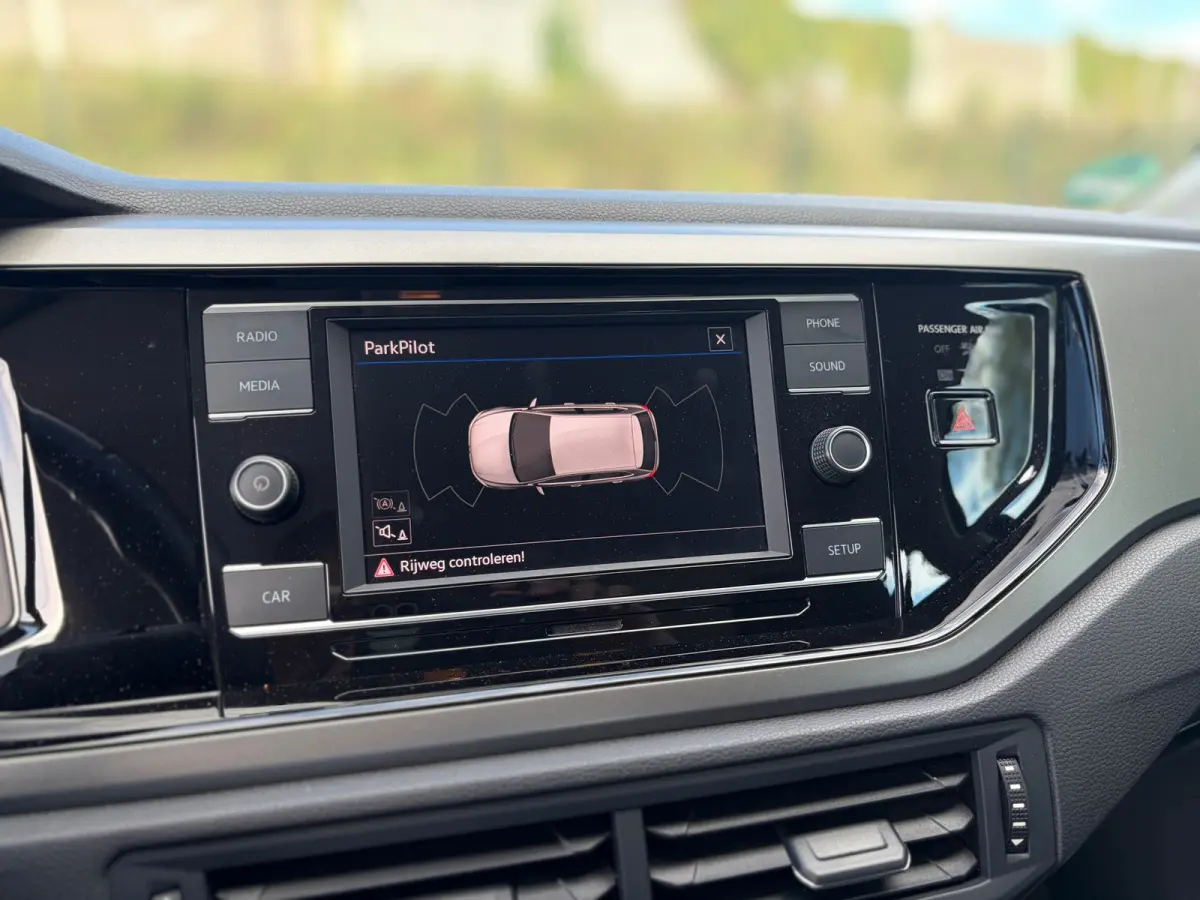 1.0 TSI Highline R- LINE VELGEN I BLUETOOTH I PDC I 95PK I NWE APK