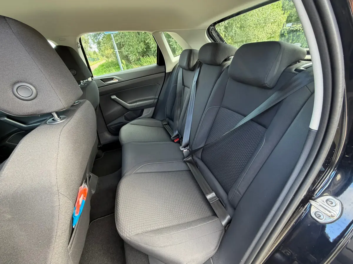 1.0 TSI Highline R- LINE VELGEN I BLUETOOTH I PDC I 95PK I NWE APK