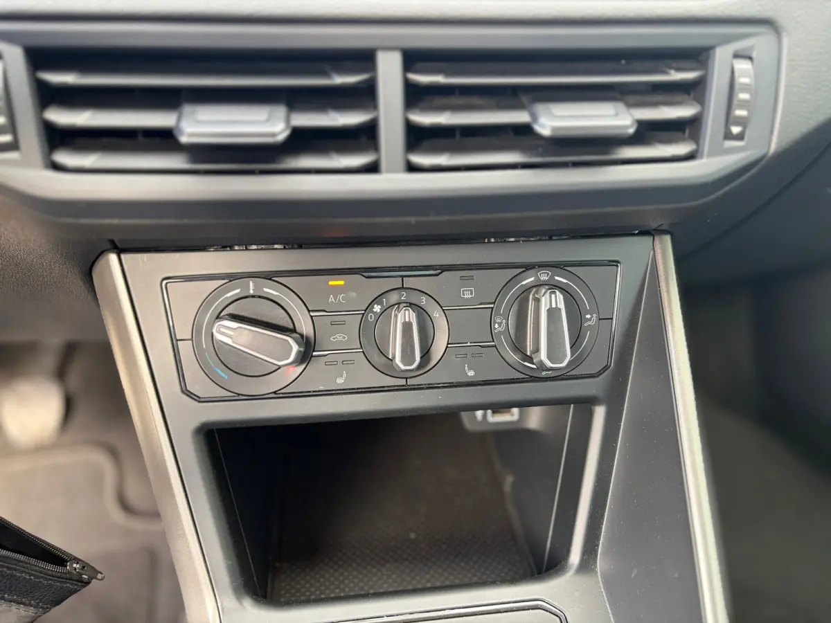 1.0 TSI Highline R- LINE VELGEN I BLUETOOTH I PDC I 95PK I NWE APK