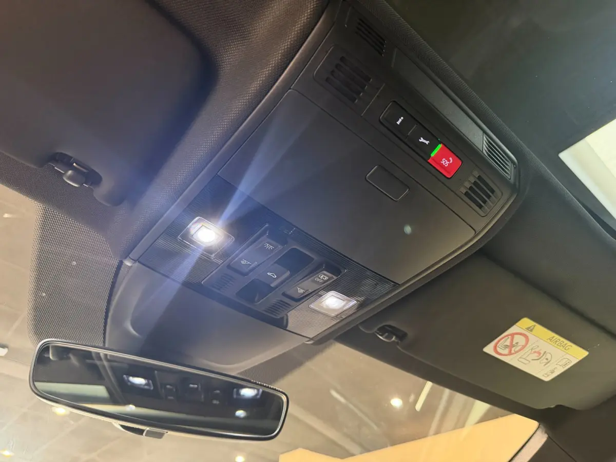 1.0 TSI R-Line |Pano|Matrix|Carplay|