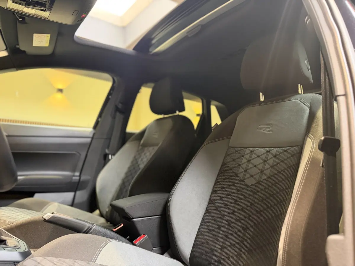 1.0 TSI R-Line |Pano|Matrix|Carplay|