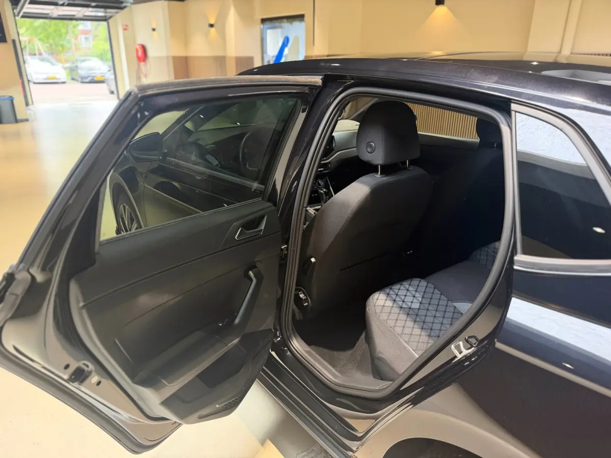 1.0 TSI R-Line |Pano|Matrix|Carplay|