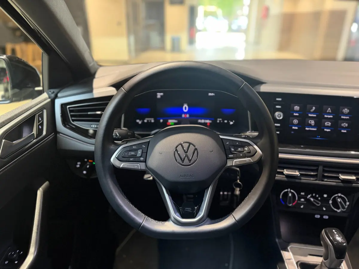 1.0 TSI R-Line |Pano|Matrix|Carplay|
