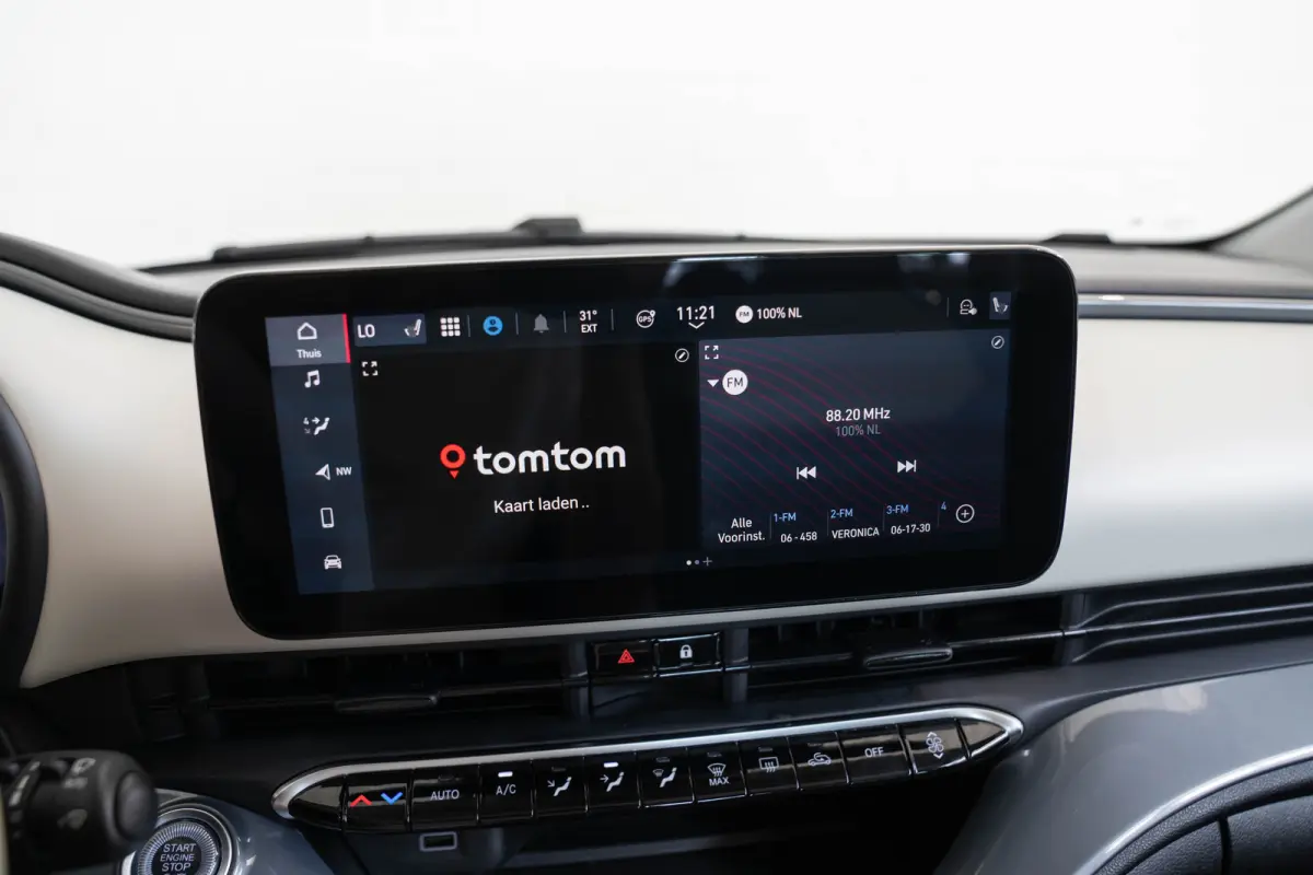 La Prima 42 kWh | Tot 8 Jaar Garantie | Stoelverwarming | Camera | Navigatie | Climate Controle | Apple Carplay & Android Auto |